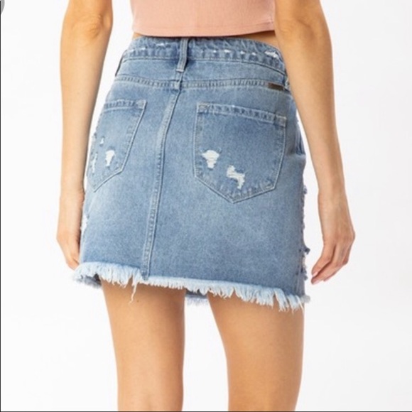 NWT KanCan Distressed Denim Jean Skirt - Picture 6 of 15